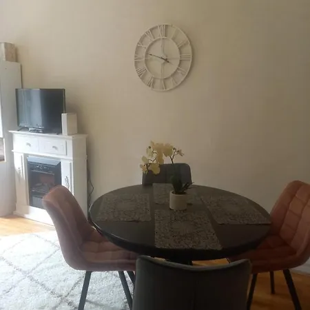 Apartment Kulaliskorter Vee 4 Parnu