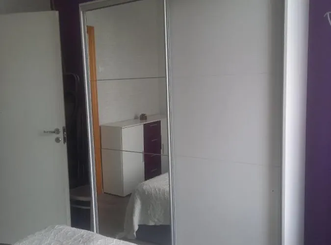 Kulaliskorter Vee 4 Apartman *